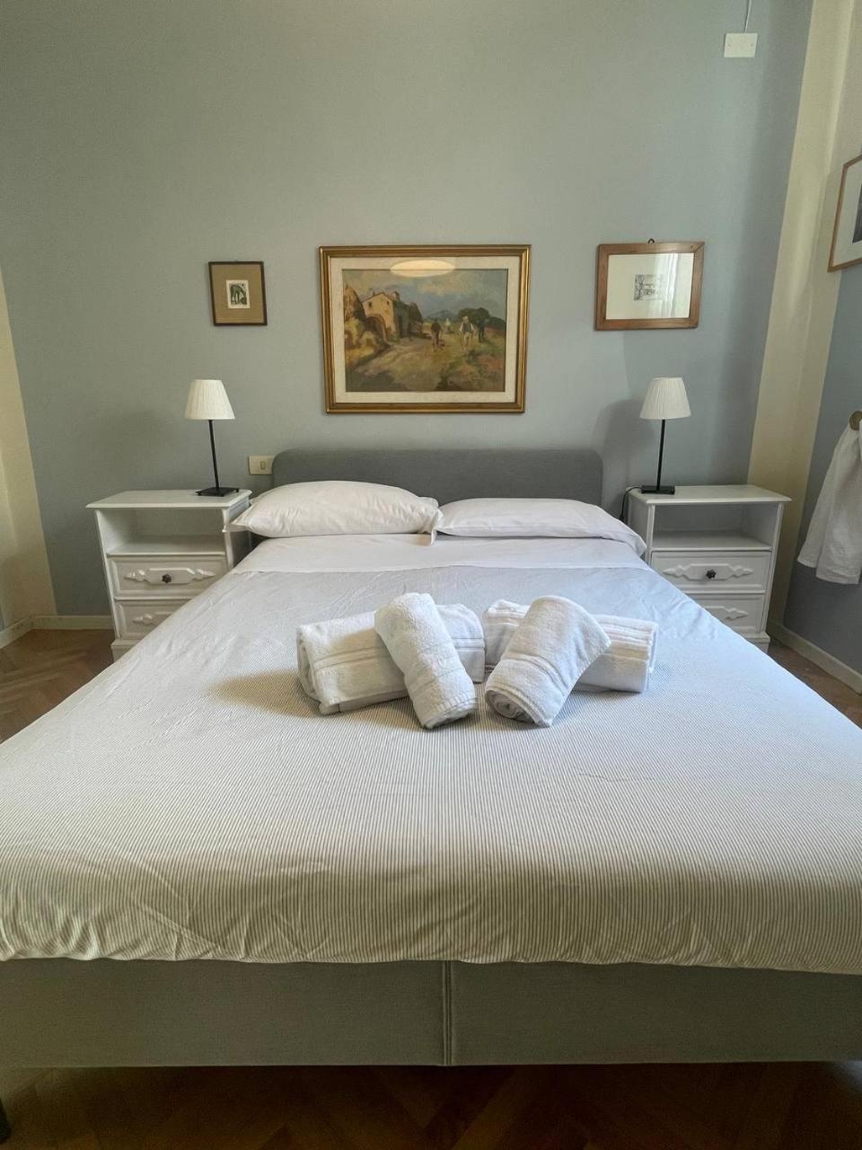 Estateguard Group - Prestige Rooms Lucca City Center ภายนอก รูปภาพ